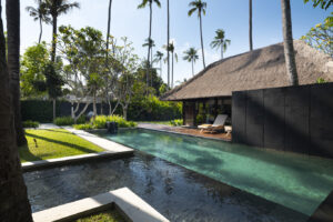 ジンバラン ベイ ヴィラ